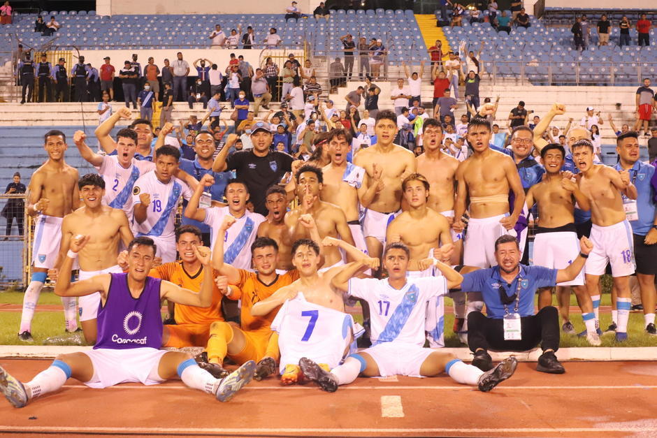 Un seleccionado de Guatemala sub20 se tatu&oacute; el boleto a Indonesia 2023. (Foto: Fedefut)
