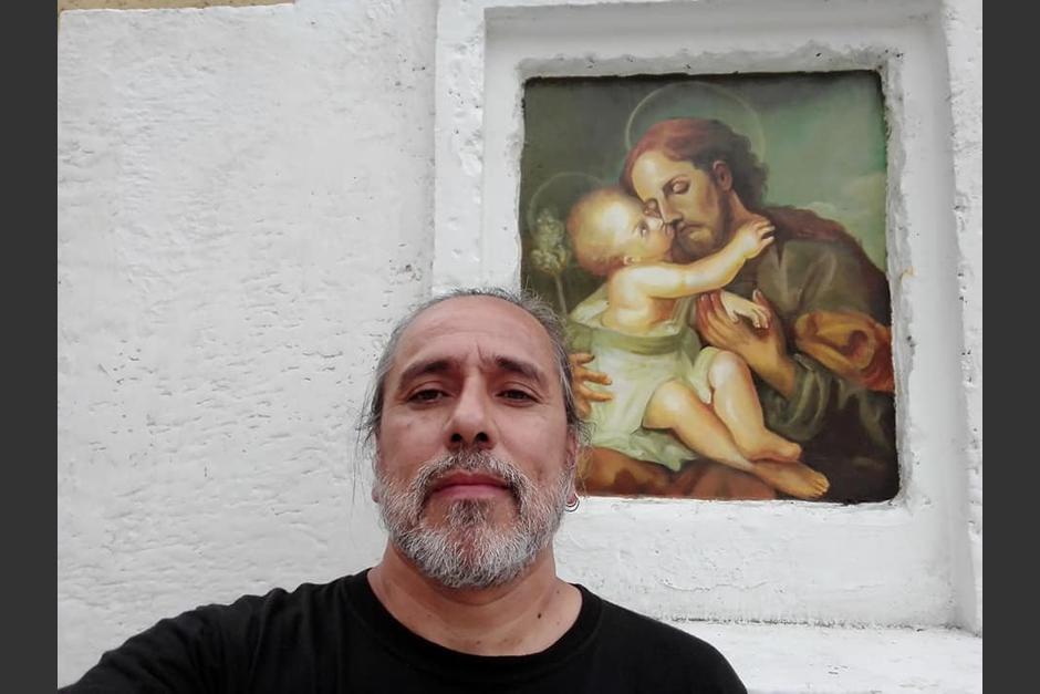El artista Jorge Corleto denunció daños a un mural religioso. (Foto: Facebook)&nbsp;