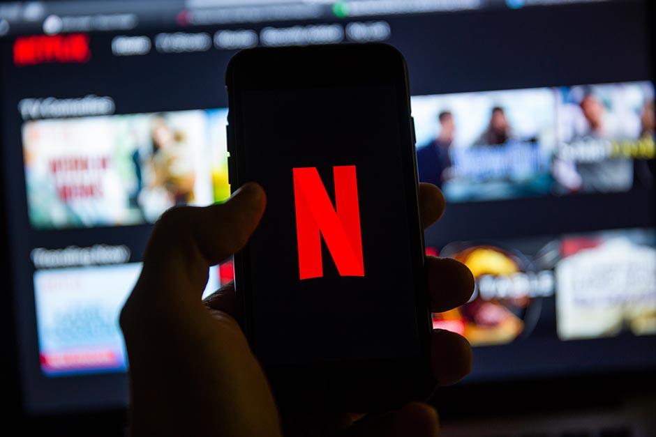 Netflix ha perdido suscriptores luego de haber anunciado que hará un cobro extra en su servicio en varios países. (Foto: Shutterstock)