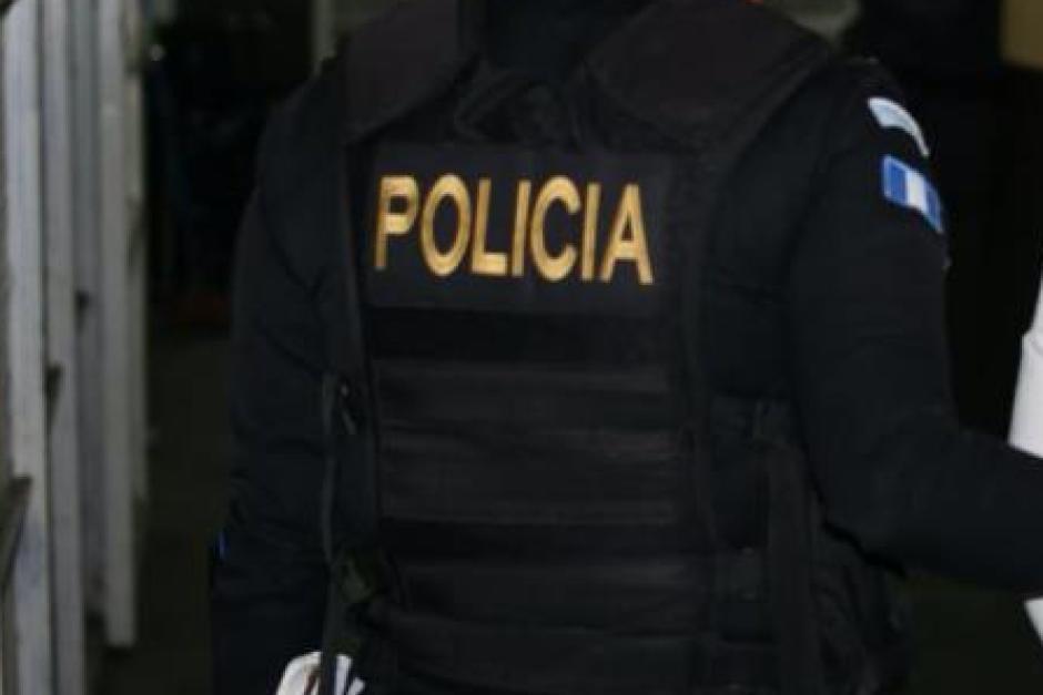 Captan a un agente de la PNC que golpea en el rostro a un transeúnte en una calle en El Progreso, Jutiapa. (Foto ilustrativa: Archivo/Soy502)