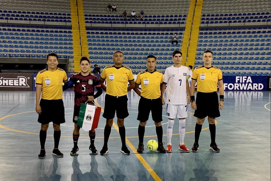 El partido por el sexto lugar se defini&oacute; este viernes en el Domo de la zona 13. (Foto: Uncaf)