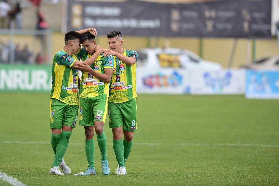 Xinabajul marc&oacute; el tanto por medio de&nbsp;Keyner Agustin. (Foto: Nuestro Diario)&nbsp;