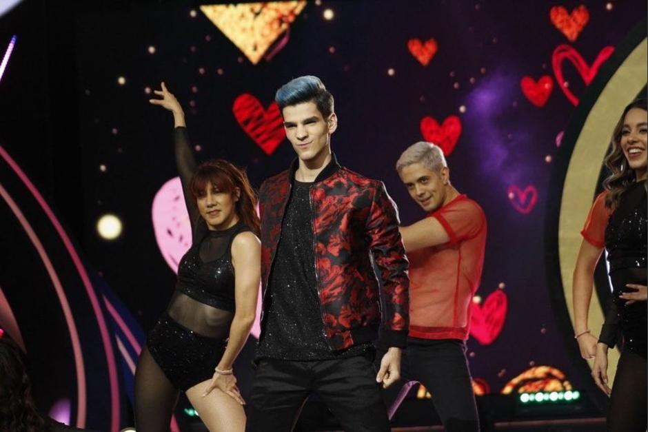 El cantante guatemalteco fue el primero en salir al escenario de La Academia. (Foto: La Academia)