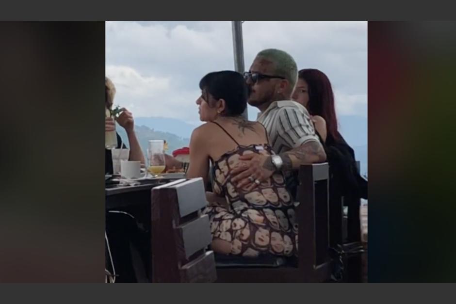 Christian Nodal y Cazzu fueron vistos en Guatemala. (Foto: captura de pantalla)