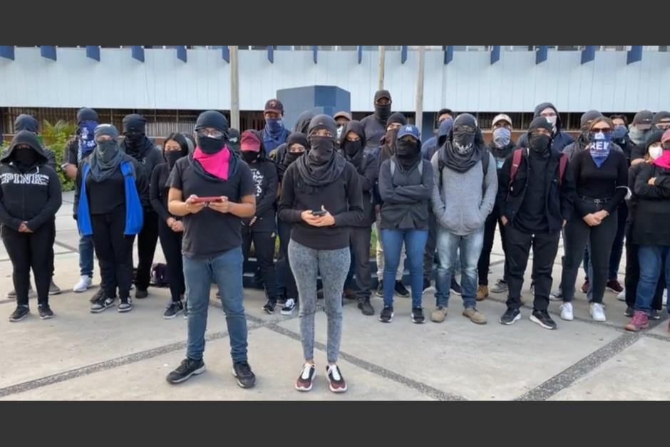Los estudiantes de medicina de la USAC tomaron las instalaciones del CUM. (Foto: captura pantalla)&nbsp;