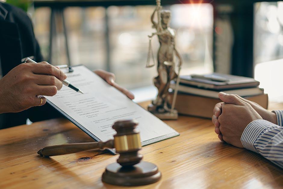 Acusados de diferentes delitos ser&aacute;n beneficiados con la Ley de Aceptaci&oacute;n de Cargos. (Foto: Shutterstock)