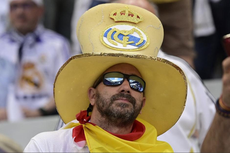 Aficionados del Real Madrid y Liverpool tuvieron complicaciones para ingresar al Stade de France el 28 de mayo. (Foto: AFP)