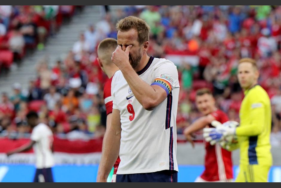 Harry Kane se lamenta el fin del partido con derrota. (Foto: AFP)&nbsp;