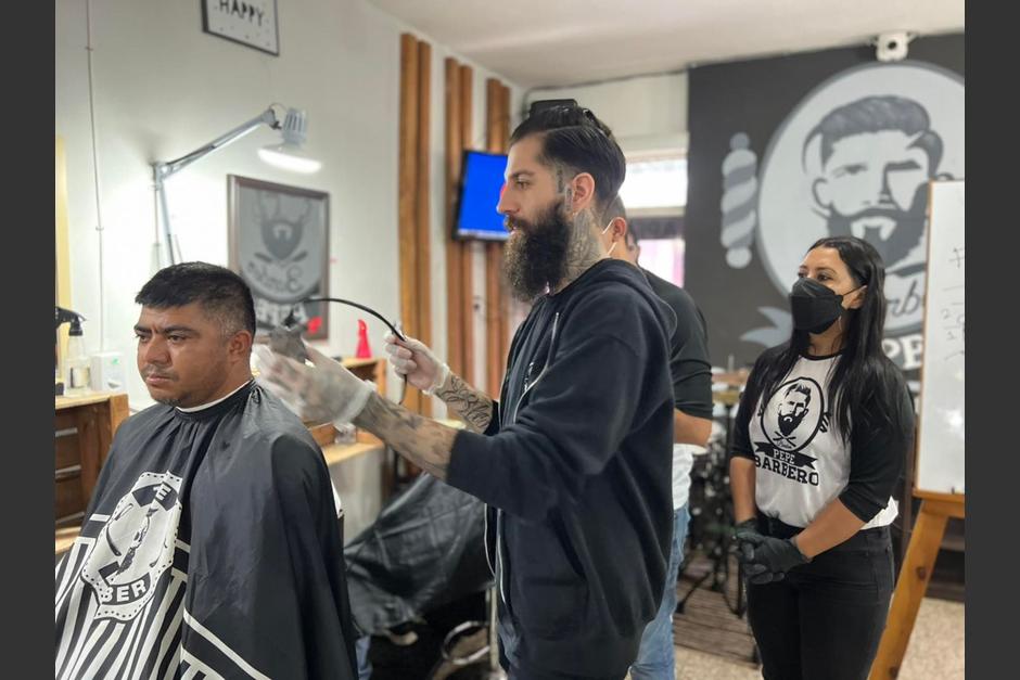 El próximo 15 de junio se inaugurará una barbería en la zona 1 de la Ciudad de Guatemala, en la cual se ofrecerán cortes de cabello y barba sin costo alguno. (Foto ilustrativa: Facebook/Pepe Barbero)