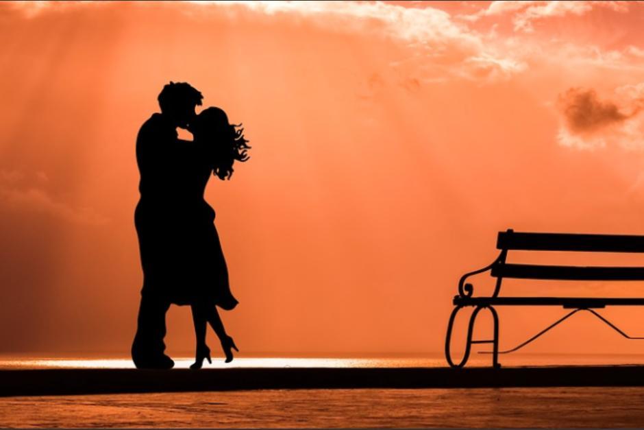 Un estudio reciente muestra el tiempo que puede llevar a una pareja para que florezca un romance. (Foto ilustrativa:&nbsp;Pixabay)
