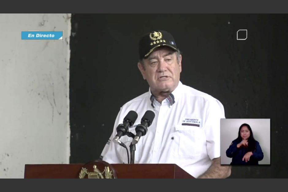 Según el presidente de la República, Alejandro Giammattei, su gobierno es el que ha estado más cerca de los alcaldes de todo el país. (Foto: captura de video)