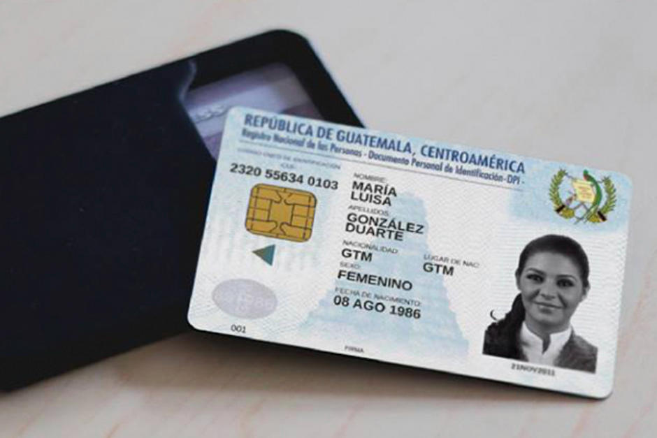 Renap ofrece servicio nocturno para quienes no puede realizar su tr&aacute;mite durante el d&iacute;a. (Foto: TSE Guatemala)