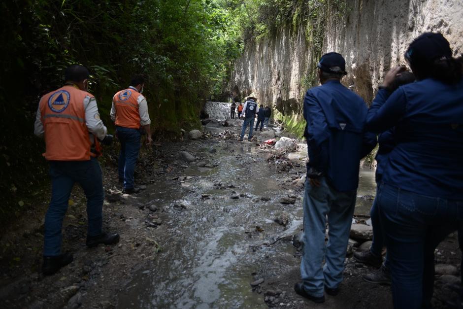 Personal de varias instituciones particip&oacute; en las verificaciones en San Crist&oacute;bal. (Foto: Wilder L&oacute;pez/Soy502)