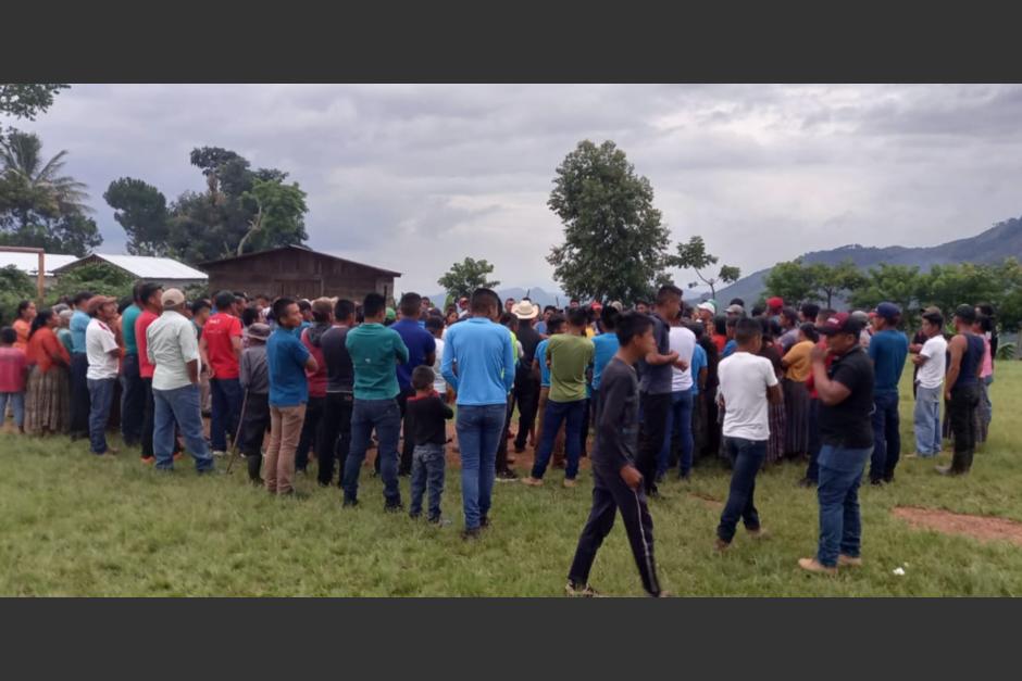 Pobladores de&nbsp;Alta Verapaz denuncian extorsiones por parte de invasores, quienes exigían hasta 10 mil quetzales por el servicio de agua. (Foto: Acdepro)