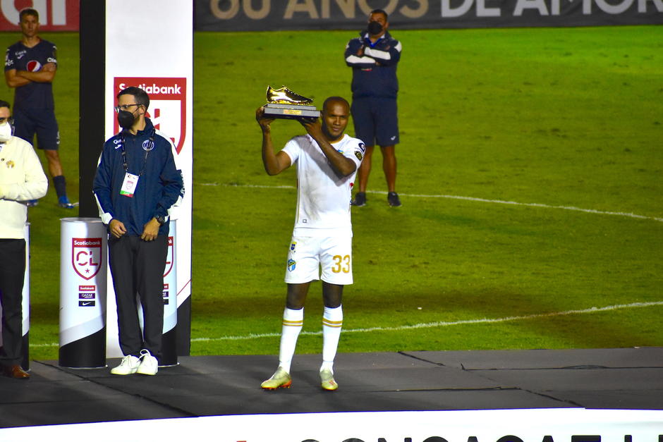 Juan Luis Anangonó logró ser parte del plantel que logró dos títulos con comunicaciones. (Foto: Fredy Hernández/Soy502)