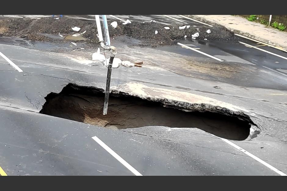 El agujero en ruta al Pacífico. (Foto: Cortesía)&nbsp;