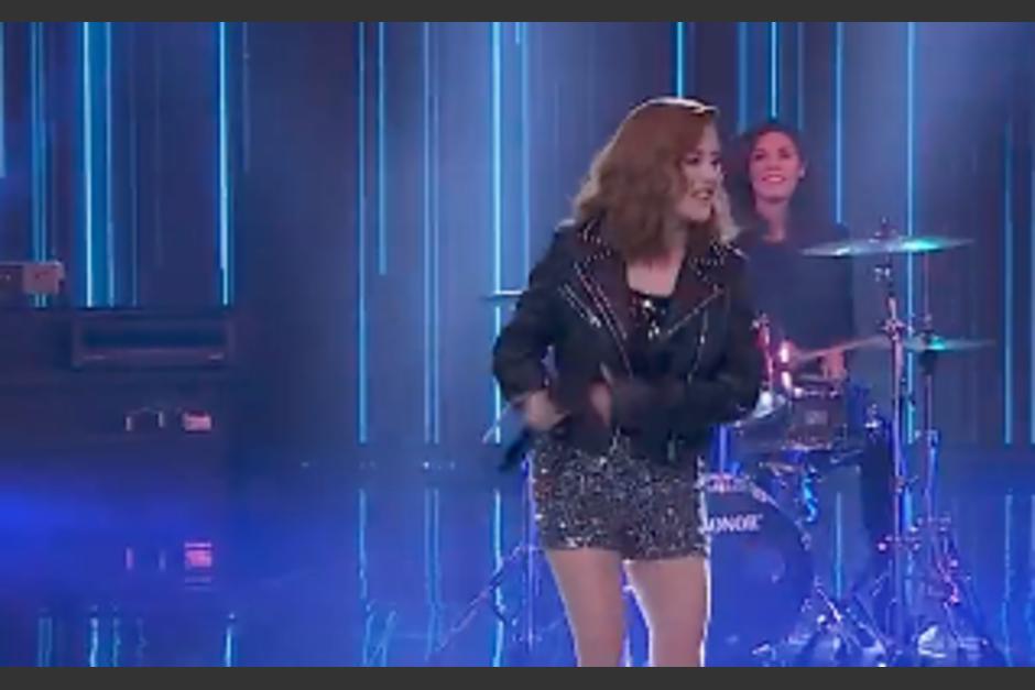 Rubí se lució en con su baile mientras cantaba pero le trajo una fuerte crítica. (Foto: Captura de pantalla)