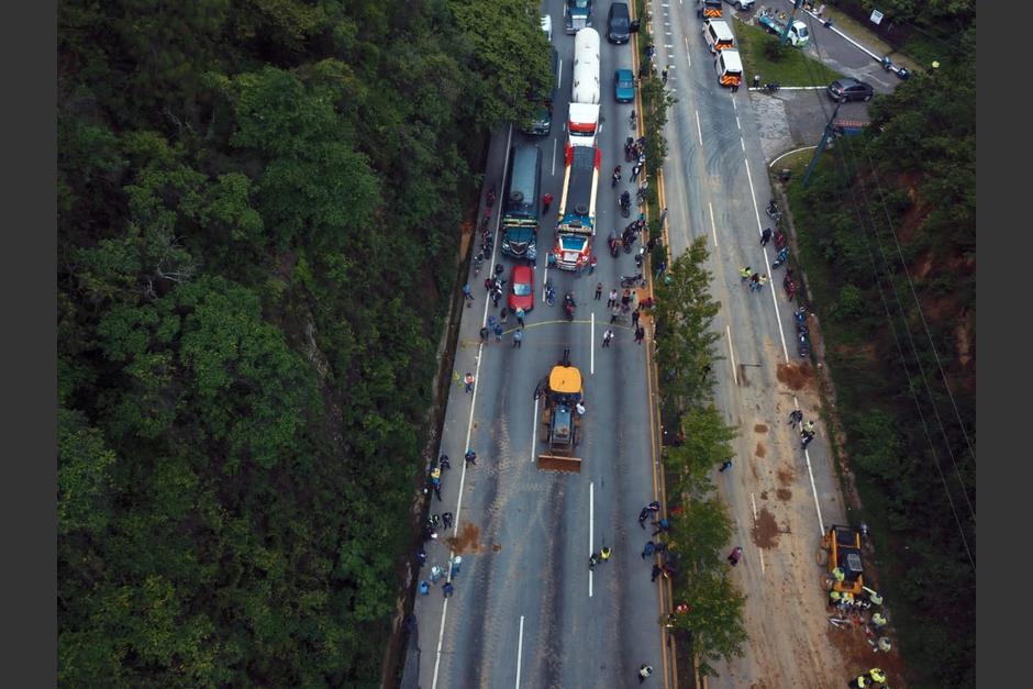 Varias carreteras han resultado con da&ntilde;os por las lluvias. (Foto: CONRED)