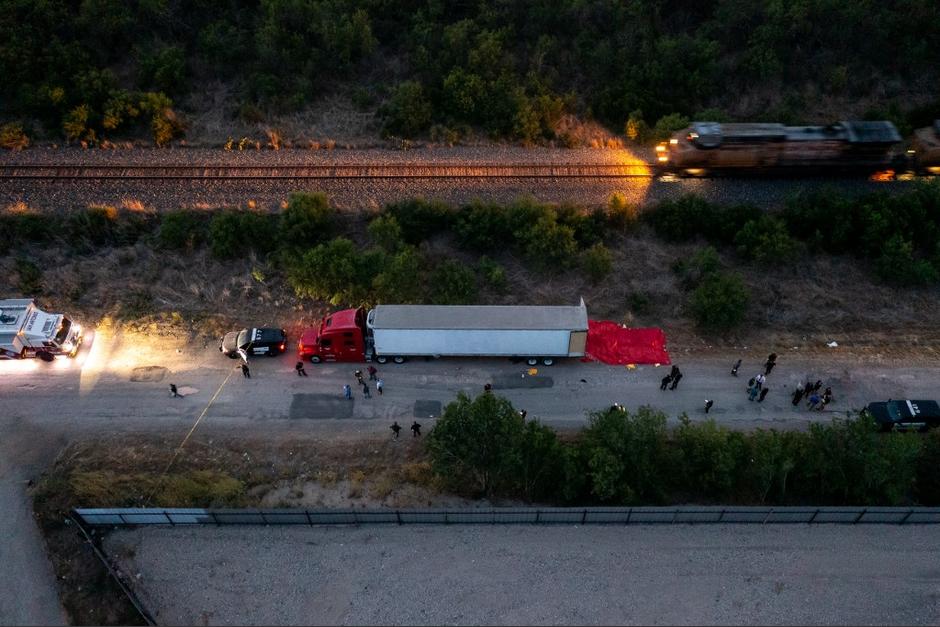 Los siete guatemaltecos que se encuentran entre los migrantes encontrados en un furgón en San Antonio Texas, Estados Unidos. (Foto: AFP)