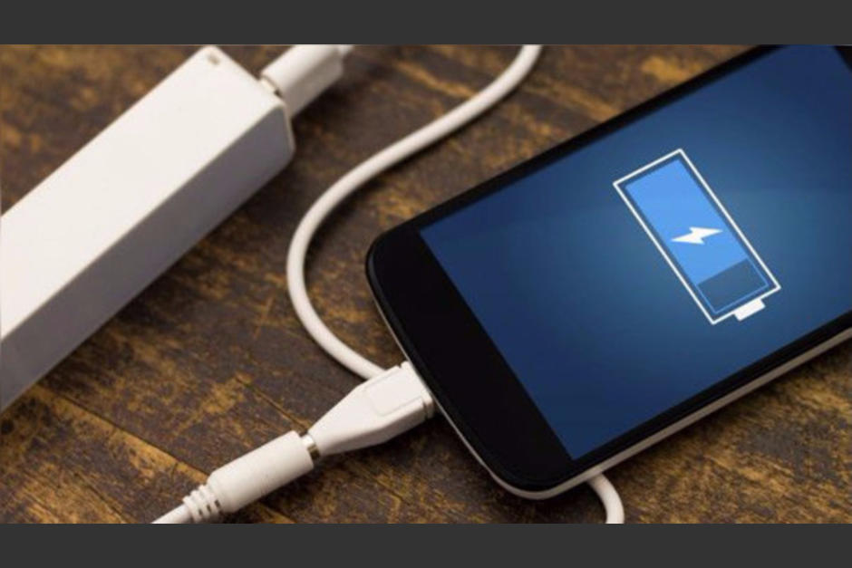 Cuatro trucos b&aacute;sicos te ayudar&aacute;n a mantener con bater&iacute;a tu celular y que la vida &uacute;til se prolongue. (Foto ilustrativa:&nbsp;Thinkstock)&nbsp;