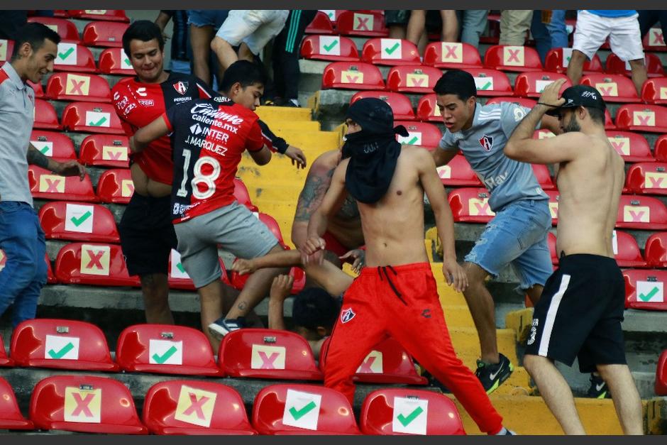 Las autoridades mexicanas detuvieron a 10 personas implicadas en los actos de violencia durante un partido de fútbol. (Foto: AFP)&nbsp;
