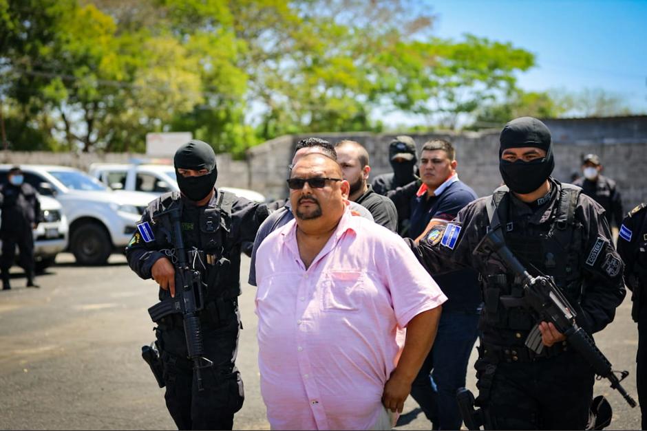 Los narcotraficantes se dirigían hacia Guatemala con el cargamento de drogas. (Foto: Noticiero El Salvador)