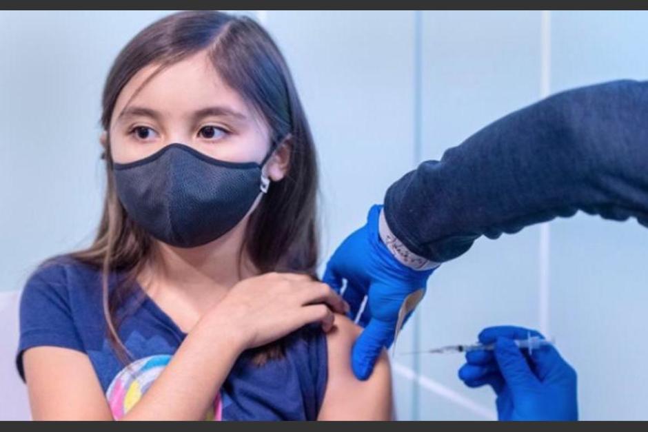 Salud autorizó el uso de la vacuna Moderna para niños de 6 a 11 años. (Foto: AFP)