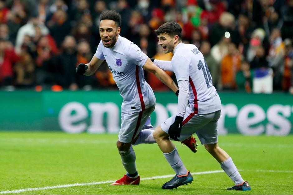 Aubameyang y Pedri fueron los autores de los goles de la victoria del Barcelona. (Foto: AFP)