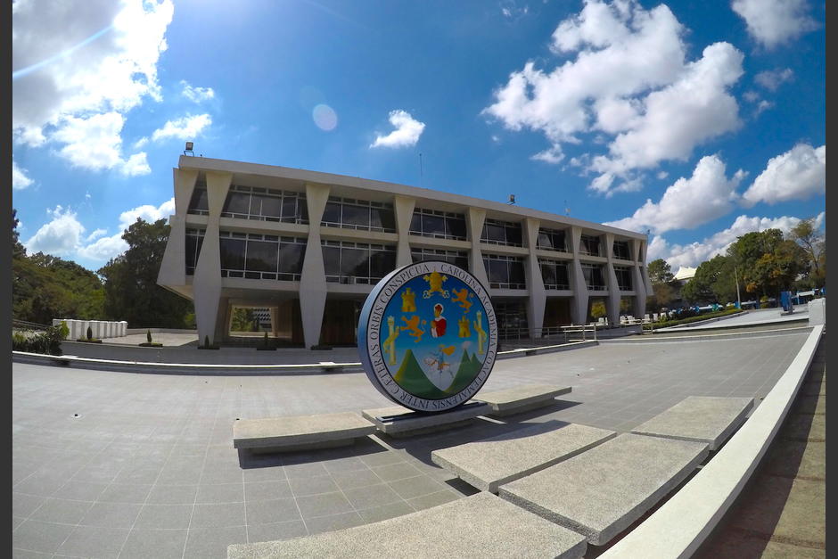 El catedr&aacute;tico de la Usac fue calificado por un grupo de estudiantes en 2020, como profesional incompetente del curso de Derecho I. (Foto: Fredy Hern&aacute;ndez/Soy502)