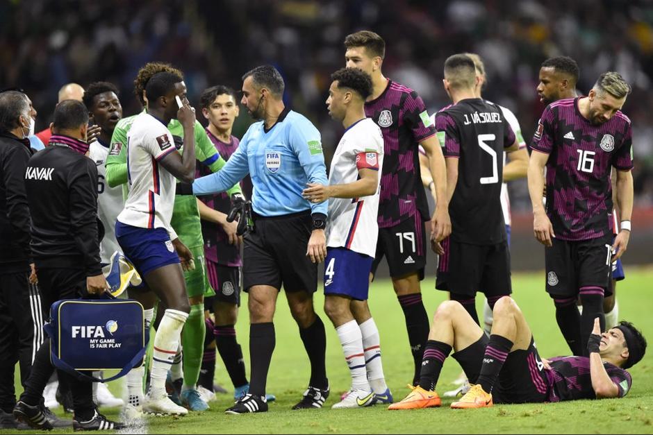 El referí guatemalteco tuvo una notable actuación en el Clásico de Concacaf. (Foto: AFP)