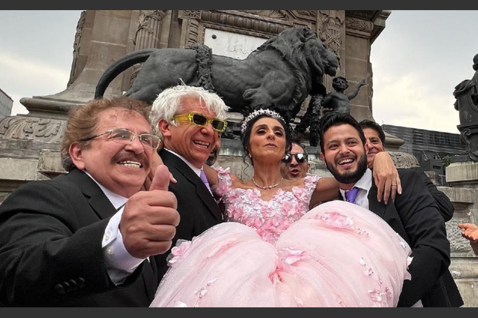 La actriz&nbsp;B&aacute;rbara Torres, conocida como "Excelsa", celebr&oacute; sus 15 a&ntilde;os. (Foto: Instagram)