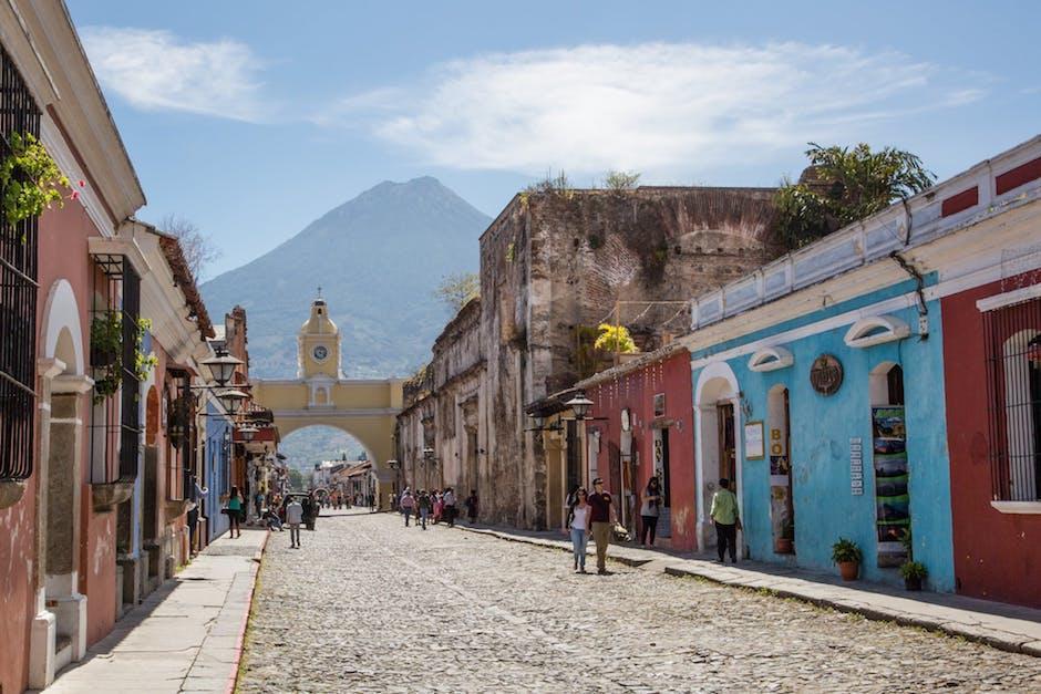 La Antigua Guatemala se encuentra libre de restricciones al encontrarse en alerta de color verde en el semáforo epidemiológico. (Foto con fines ilustrativos:&nbsp;anywhere)