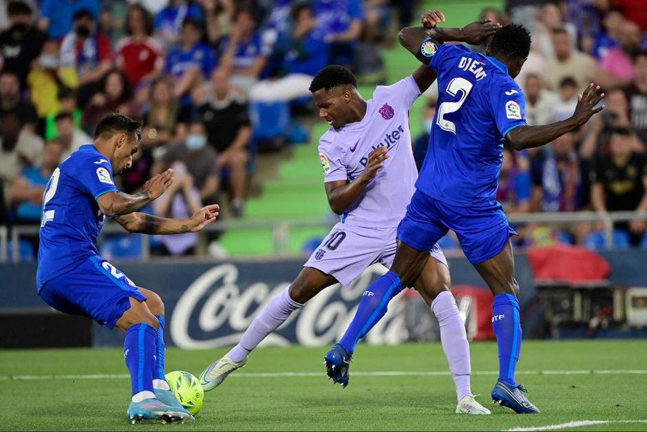 El Barcelona disput&oacute; un partido sin goles, casi sin disparos y "sin gracia", critic&oacute; la prensa espa&ntilde;ola. (Foto: AFP)