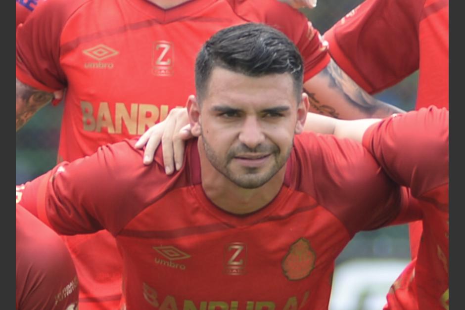 Mat&iacute;as Rotondi pidi&oacute; perd&oacute;n por la celebraci&oacute;n ofensiva hac&iacute;a la afici&oacute;n pecho amarillo. (Foto: Municipal)
