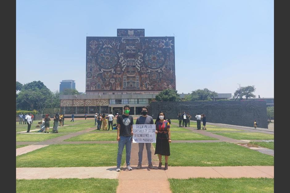 Egresados de Usac se solidarizan con sancarlistas en contra el fraude electoral. (Foto: Twitter)