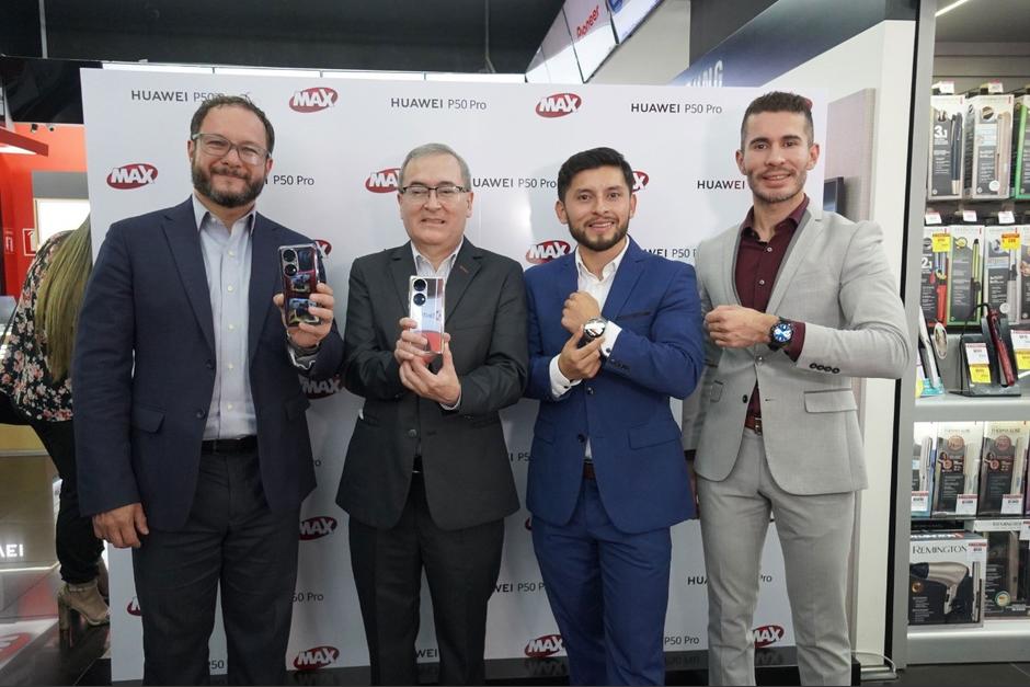 Tiendas Max ofrece, a sus consumidores, el nuevo Huawei P50 Pro. (Fotograf&iacute;a cortes&iacute;a: Tiendas Max)