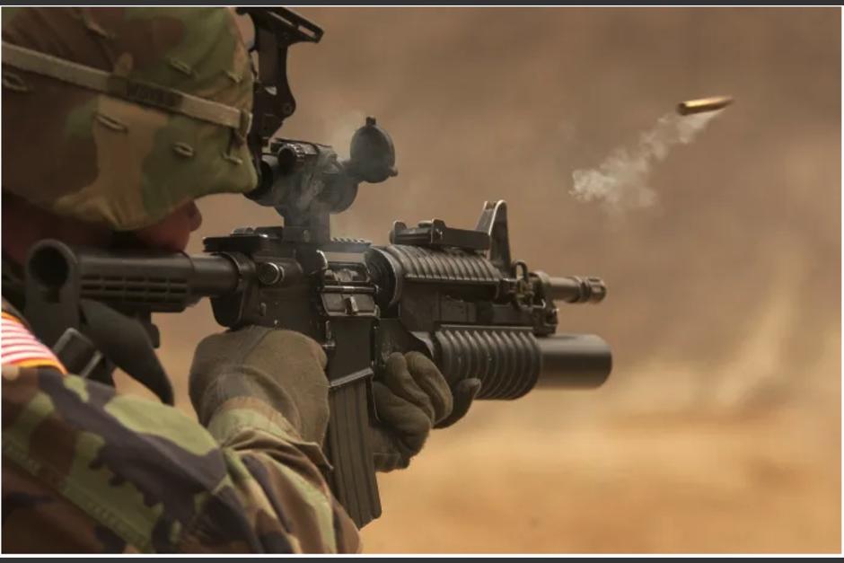 El arma tiene un dise&ntilde;o similar al de uso militar y ha sido utilizado en otro tipo de tragedias en Estados Unidos. (Foto: Disidentia)