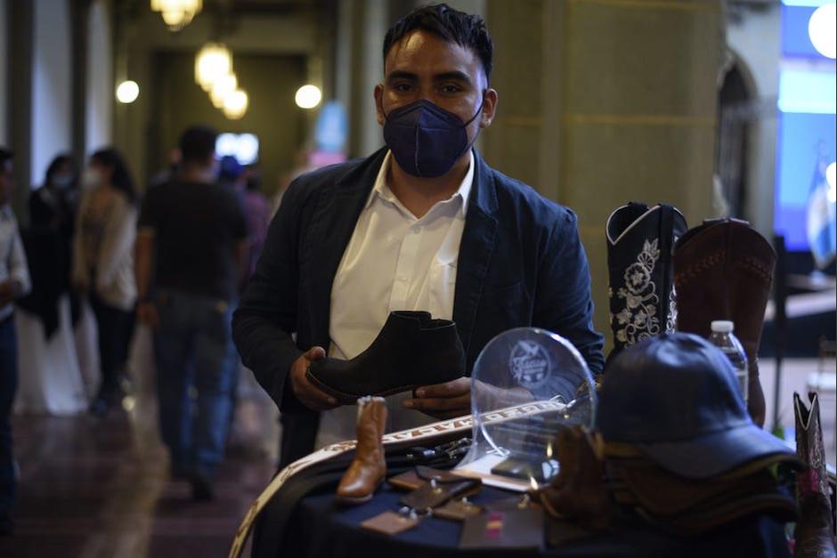La empresa vende botas en diferentes departamentos de Guatemala, pero también ha exportado sus productos. (Foto: Wilder López/Soy502)&nbsp;