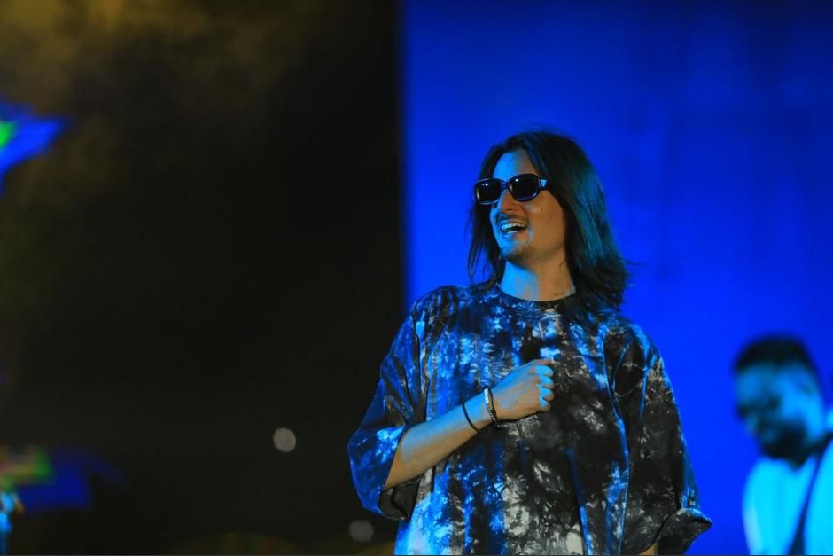 El artista debía cumplir con una fecha, pero informó que no podrá realizarla. (Foto: Diario de El Salvador)