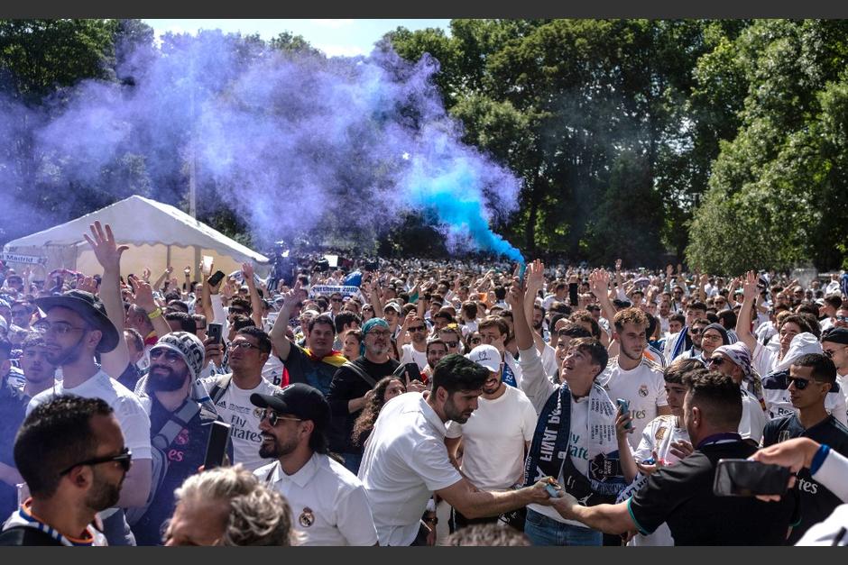 Los aficionados de ambos clubes esperan con ansias el inicio del partido en París. (Foto: AFP)&nbsp;
