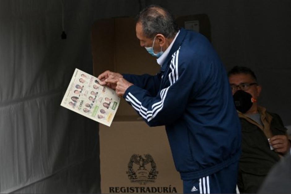 Este domingo 29 de mayo se abrieron las urnas a las 7:00 de la mañana en Colombia para elegir al nuevo presidente de esa nación. (Foto: AFP)