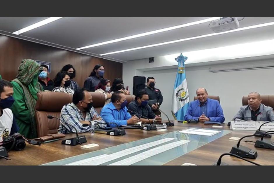 Diputados citaron al rector en funciones Pablo Oliva, pero &eacute;ste no acudi&oacute;. (Foto: Captura de pantalla)
