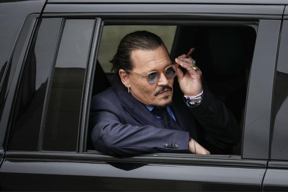 De acuerdo con reportes de prensa, Johnny Depp no estaría presente cuando se dicte el veredicto en el juicio por difamación contra Amber Heard. (Foto: AFP)