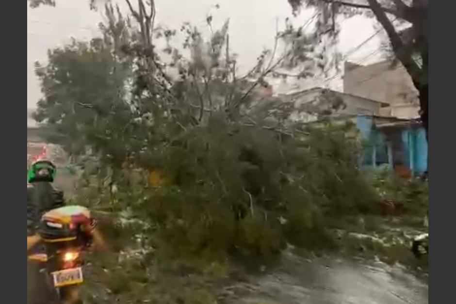 Las lluvias han empezado a generar complicaciones en varios sectores de la ciudad. (Foto: Am&iacute;lcar Montejo)