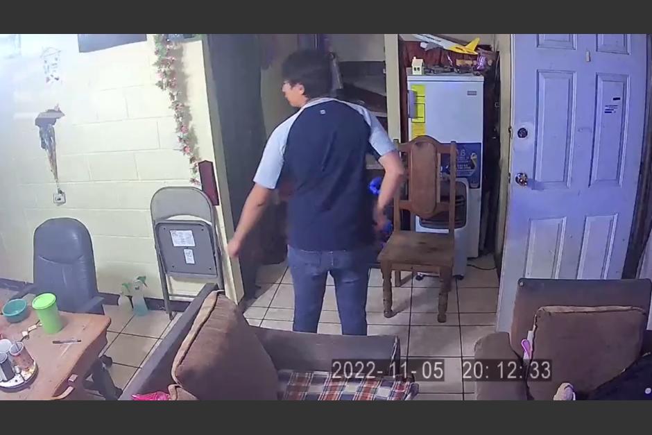 El video muestra el momento en que se registr&oacute; un fuerte estruendo. (Foto: captura video)