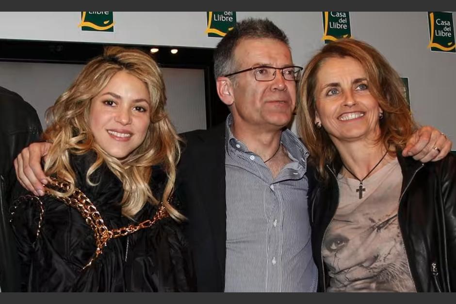 Los padres de Gerard Piqu&eacute; hablaron sobre la colombiana. (Foto: Hola!)