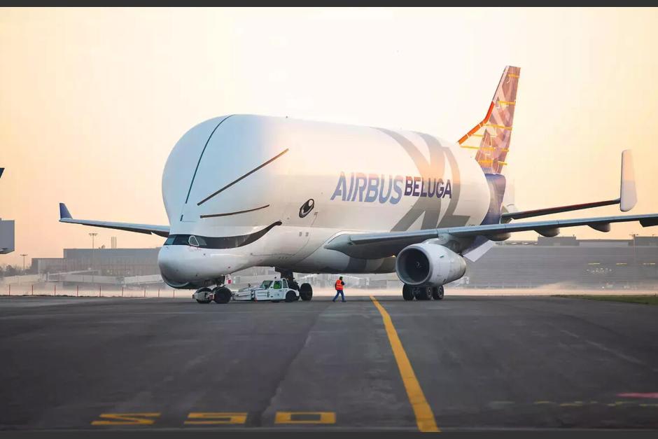El avi&oacute;n "Beluga XL" fue dise&ntilde;ado para transportar partes de otros aviones. (Foto: Xataka)