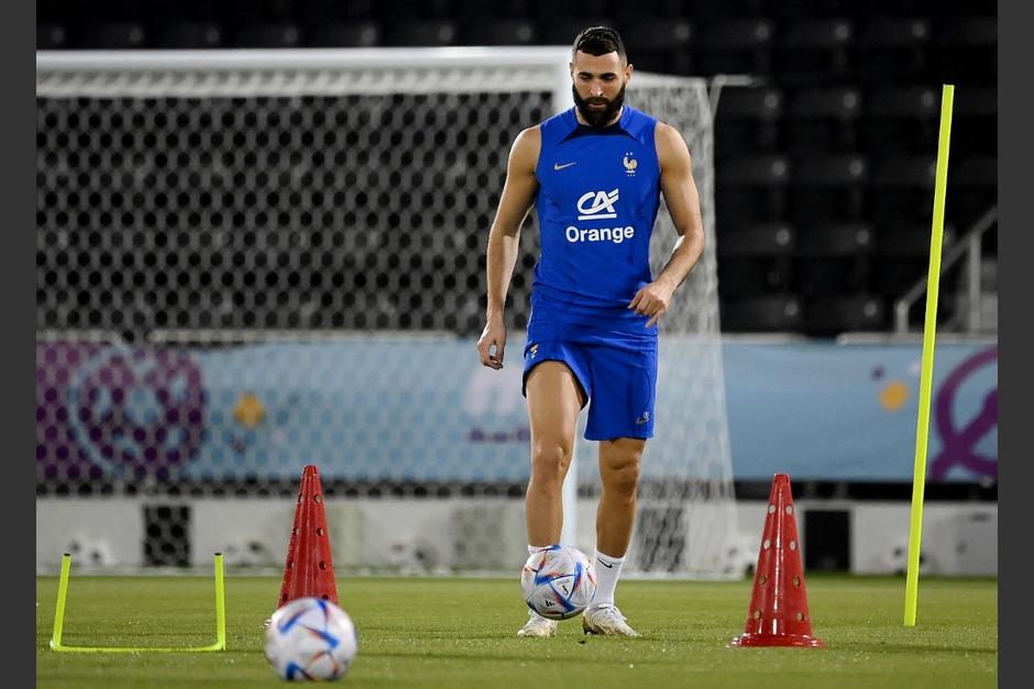 Karim Benzema acudió a una clínica privada en Doha tras una lesión. (Foto: AFP)
