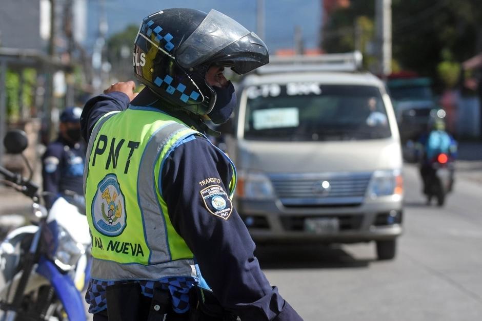 Un agente de la PMT result&oacute; gravemente herido al ser atropellado. (Foto: Archivo/Soy502)