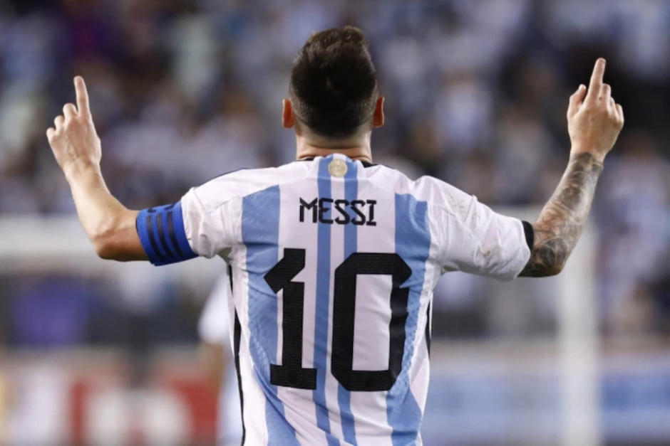 Messi Descansa así en el mundial. (Foto: AFP)&nbsp;